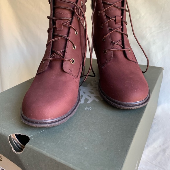SOLD! Women’s 9.5 Red Wedge Timberlands - Picture 3 of 8